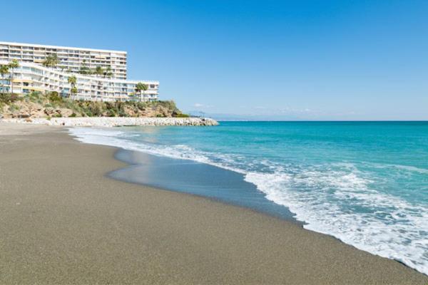 La Carihuela Lux Apartment Торремолинос Экстерьер фото